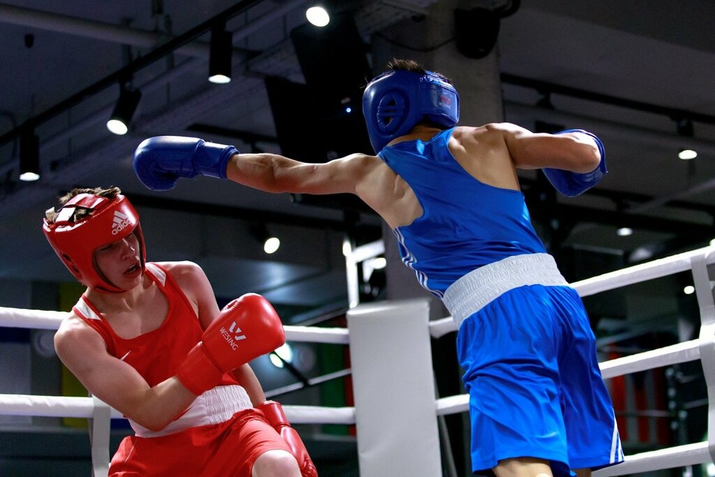 Mountain boxing. Бокс. Боксер спорт. Спорт тренировки бокс. Любительский бокс.