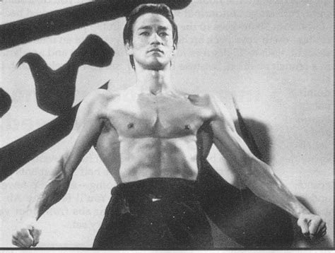 Bruce Lee Lats Spread