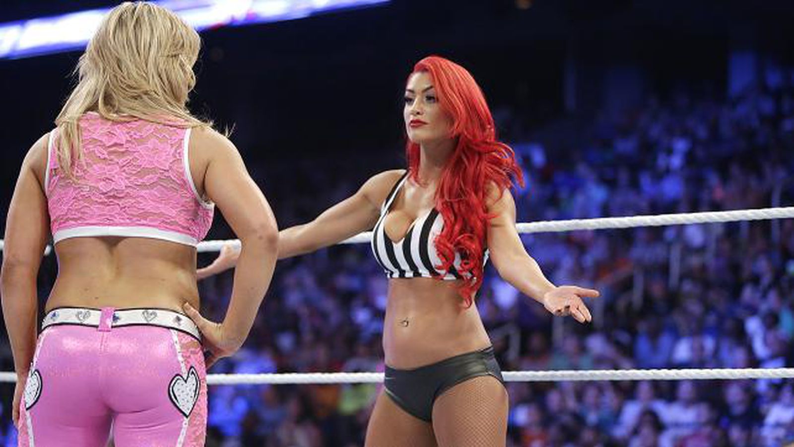 Nikki marie. Мари WWE. Nikki Bella vs Natalya. WWE Divas.